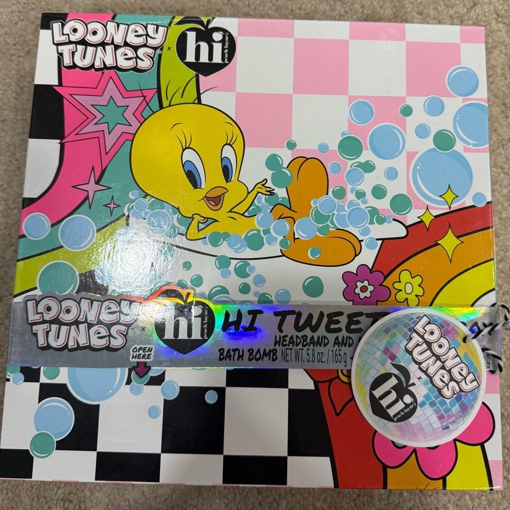 Warner Bros. Looney Tunes Tweety Bath Set - Yellow and Multicolor